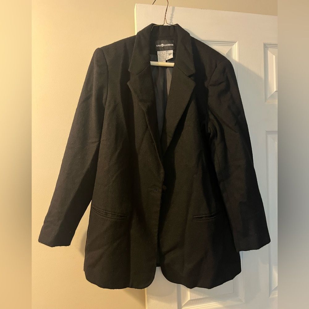 Vintage Sag Harbor Black 100% Pure New Wool Blazer